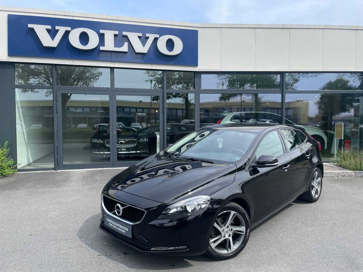 Volvo  T2  Kinetic Navi SHZ 17 Zoll Einparkhilfe