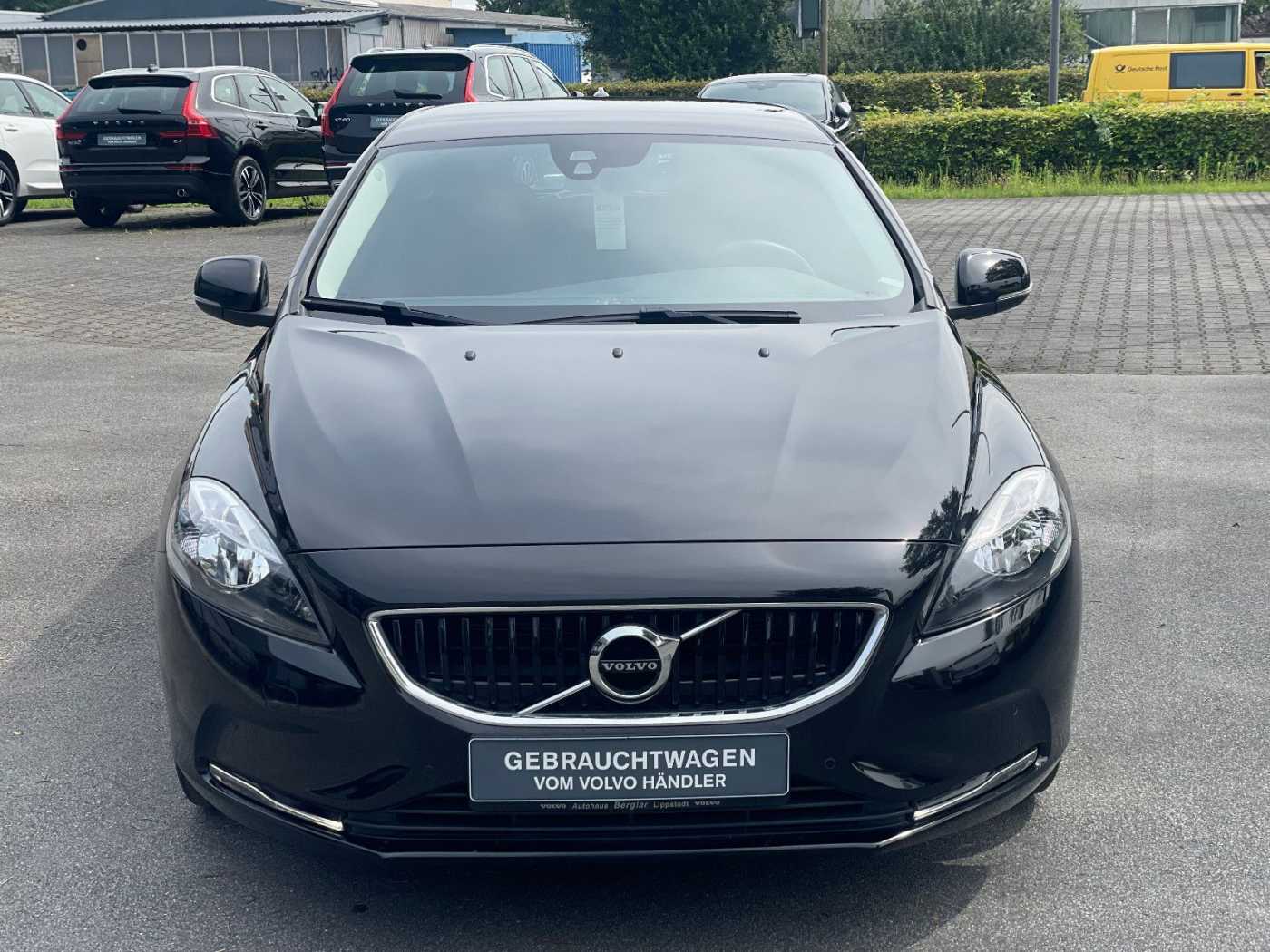 Volvo  T2  Kinetic Navi SHZ 17 Zoll Einparkhilfe